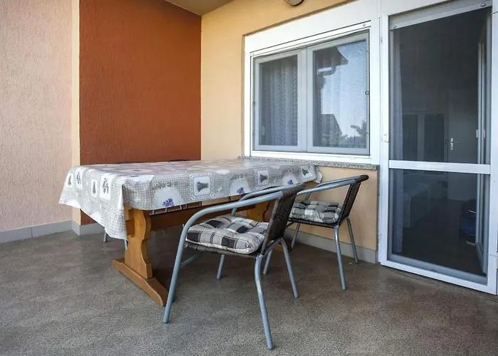 Appartement With Parking Space - 21989
