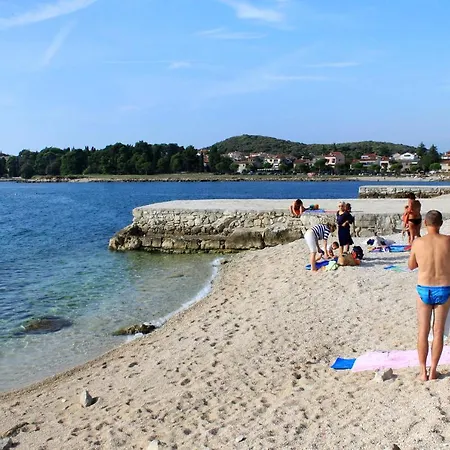 With A Parking Space - 21989 Rovinj